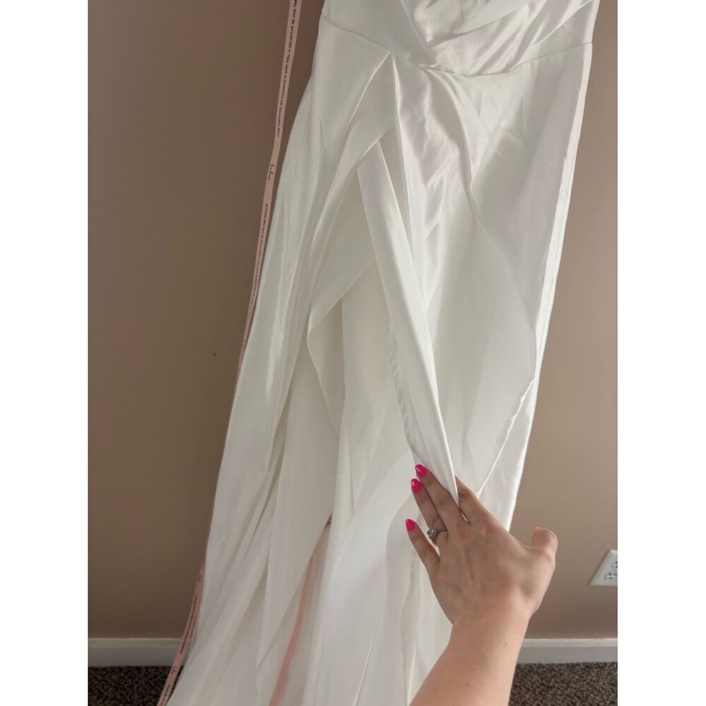 Lulus Lifetime of Love White Satin Strapless A-Line Gown Size 4 Classic Wedding - Picture 14 of 14